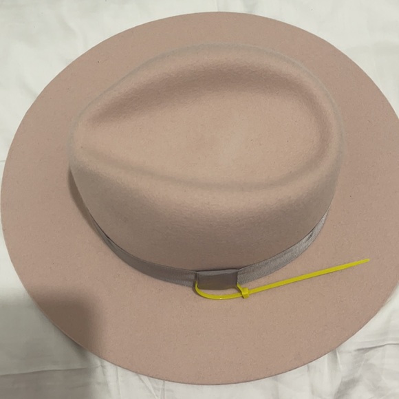 Rag & bone Fedora in pink with gray ribbon
